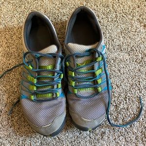 Merrell performance footwear size 6